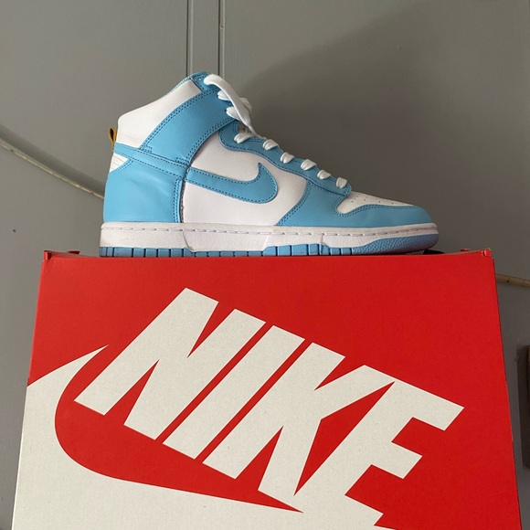 Nike dunks - Picture 2 of 2